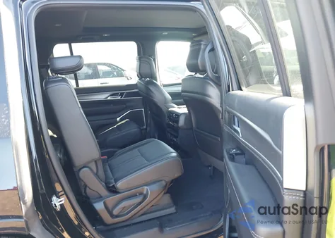 2025 Jeep Wagoneer Series Ii 4X4 z USA, uszkodzony, nr VIN 1C4SJVBP0SS519781